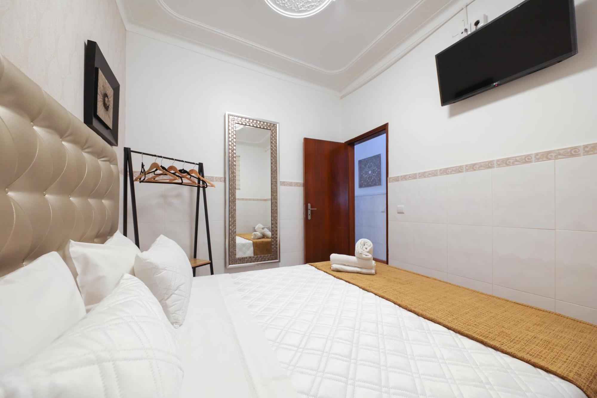Dina Beach House Quinzico Nazare Exterior photo