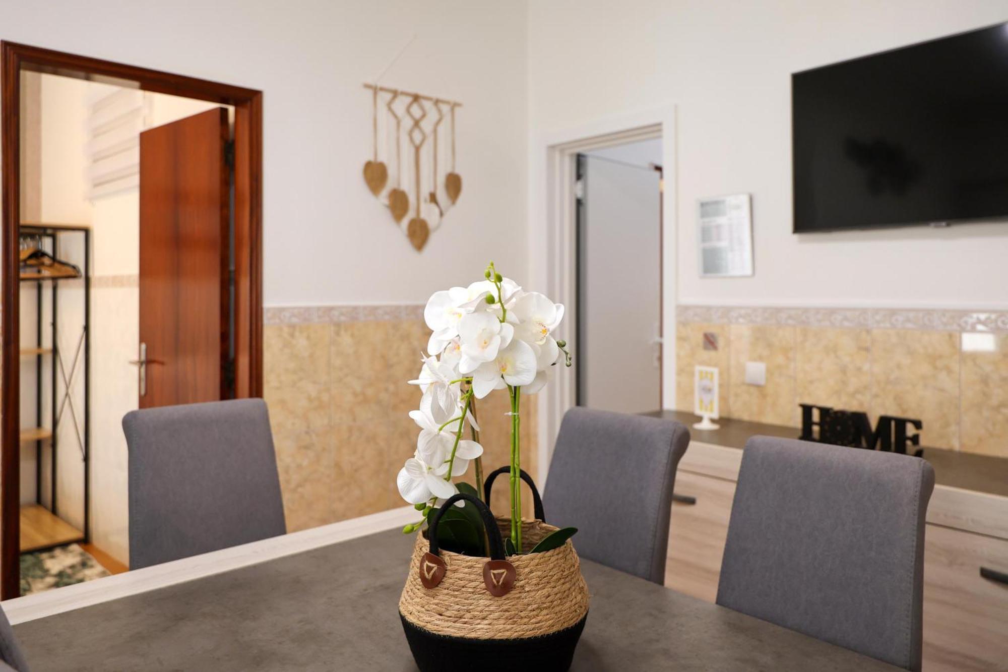 Dina Beach House Quinzico Nazare Exterior photo